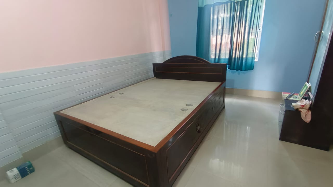 Semi Furnished 3bhk in Kahilipara, Guwahati, Assam, India for Rent